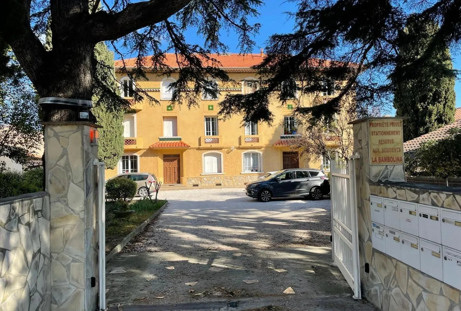 Apartment Vacances Bord De Mer - Appartement Sanary Sur Mer France